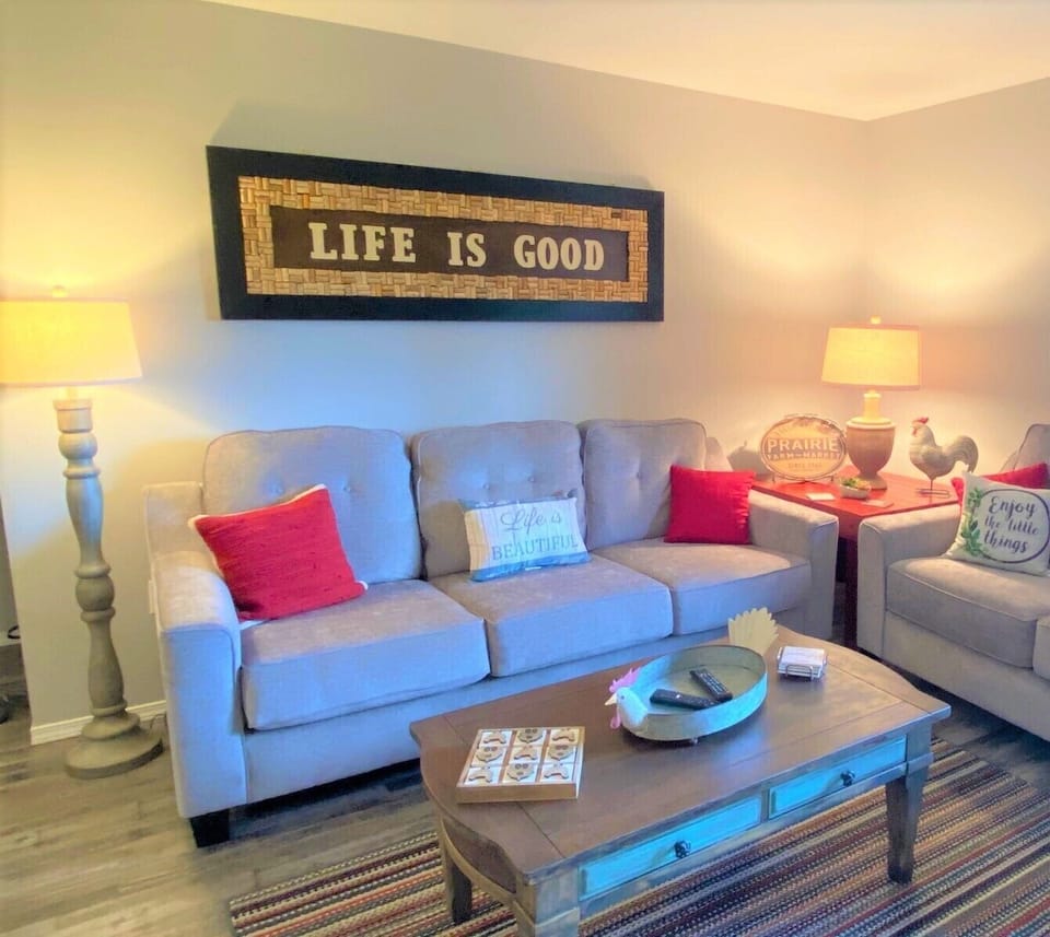 Two condos across the hall from one another with AWESOME views of Branson Strip