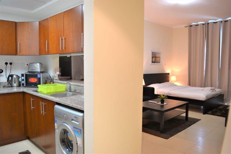 Studio | Private kitchen | Full-size fridge, microwave, stovetop, coffee/tea maker