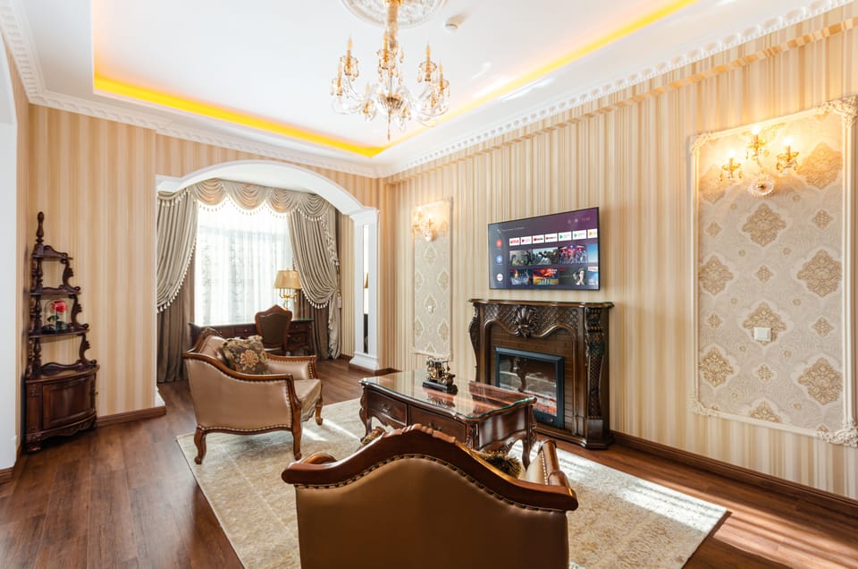 Executive Suite, 1 Bedroom, Balcony | Premium bedding, memory foam beds, minibar, in-room safe