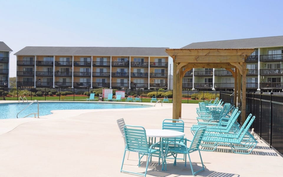 Surf Condos Pool II