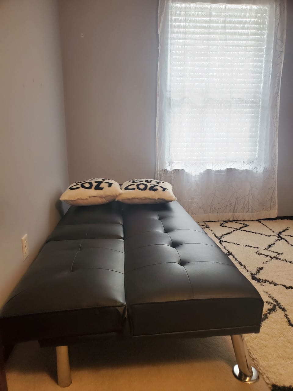 Futon turns into twin size bed