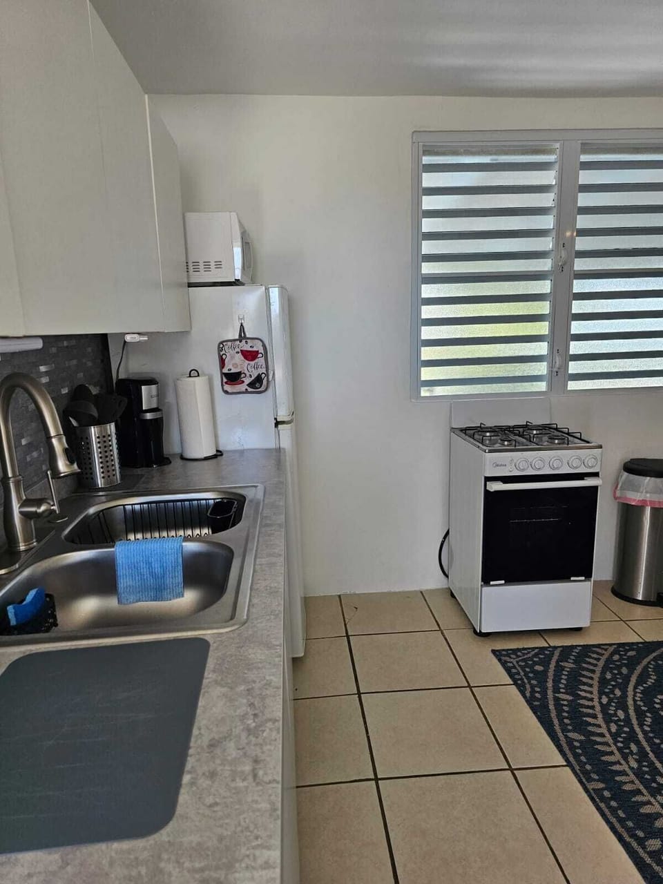 Fully stock kitchen 