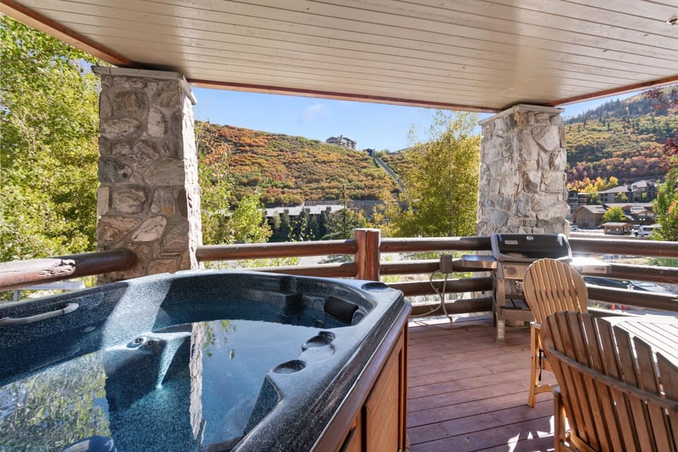Tub, Hot Tub, Scenery, Outdoors, Nature