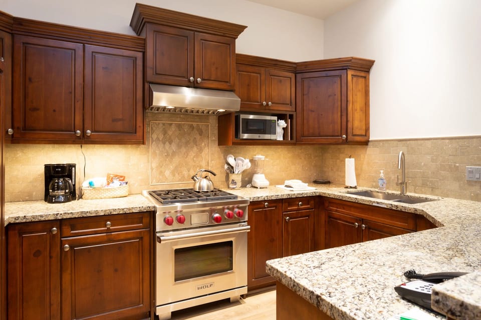 Room, Indoors, Oven, Kitchen, Furniture