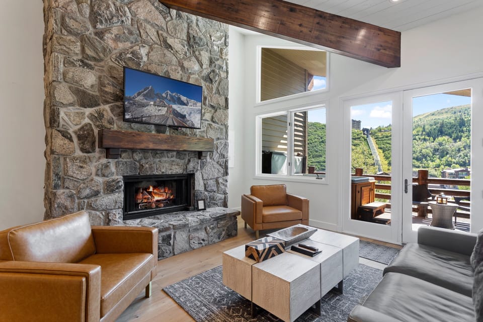 Indoors, Furniture, Living Room, Fireplace, Hearth