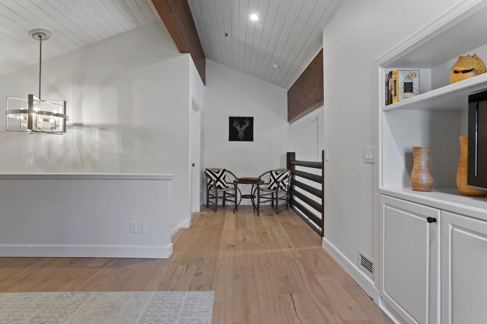 Floor, Flooring, Indoors, Chair, Furniture