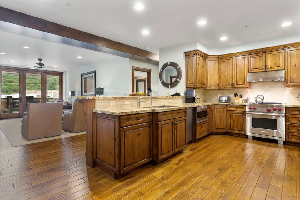 Indoors, Hardwood, Flooring, Floor, Kitchen