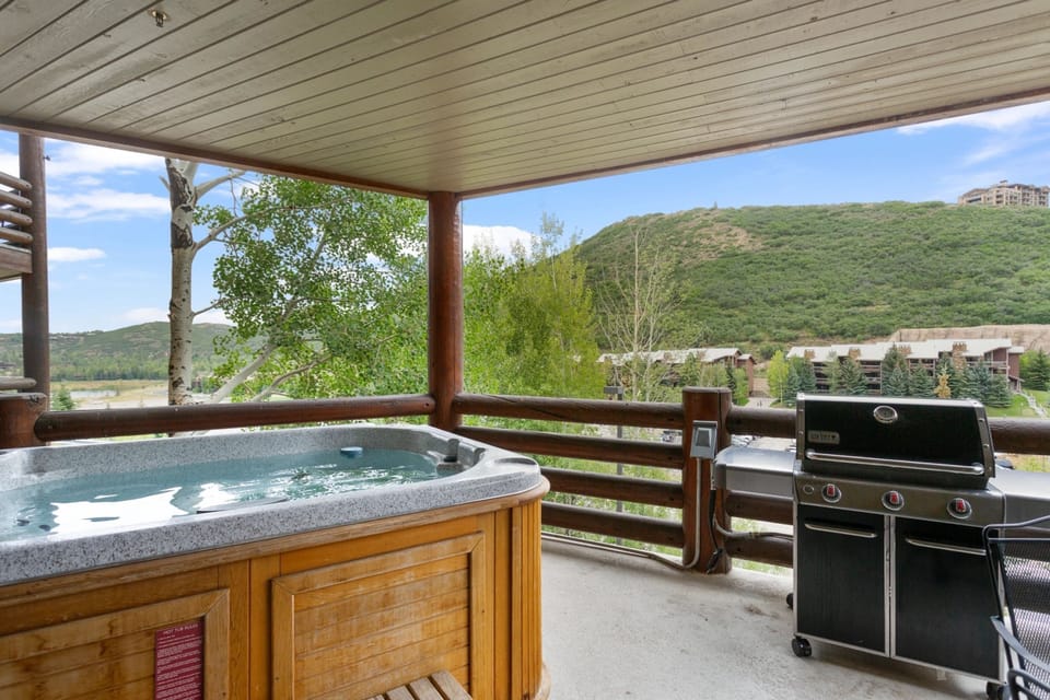 Hot Tub, Tub, Scenery, Outdoors, Nature
