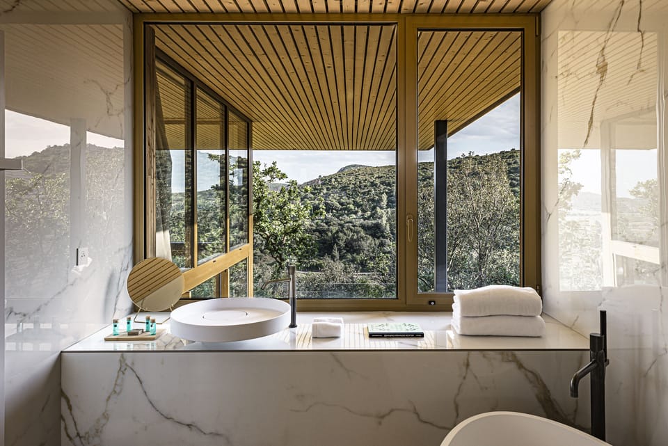 Signature Tree House, Private Pool, Valley View | Bathroom | Separate tub and shower, rainfall showerhead, designer toiletries