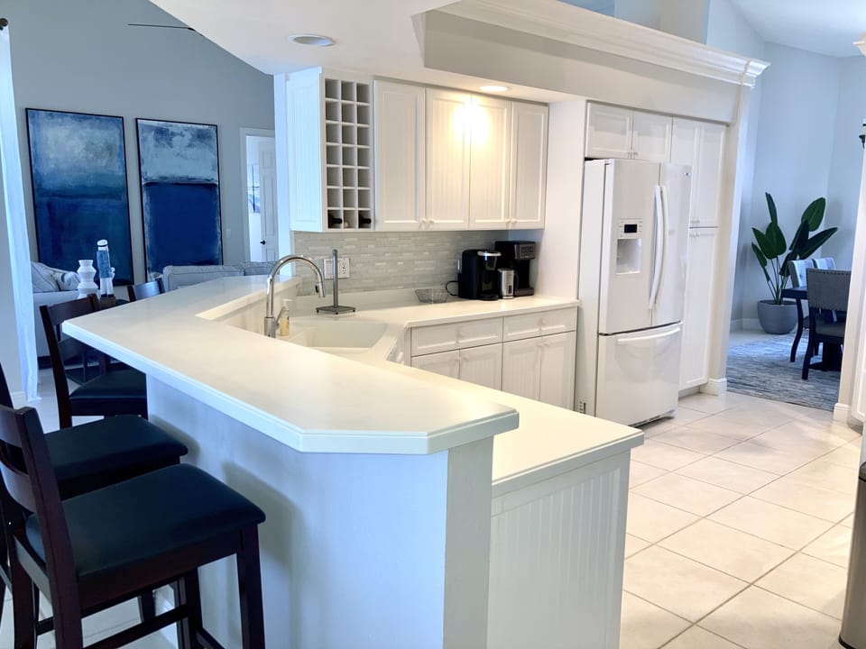 Spacious kitchen fully equipped