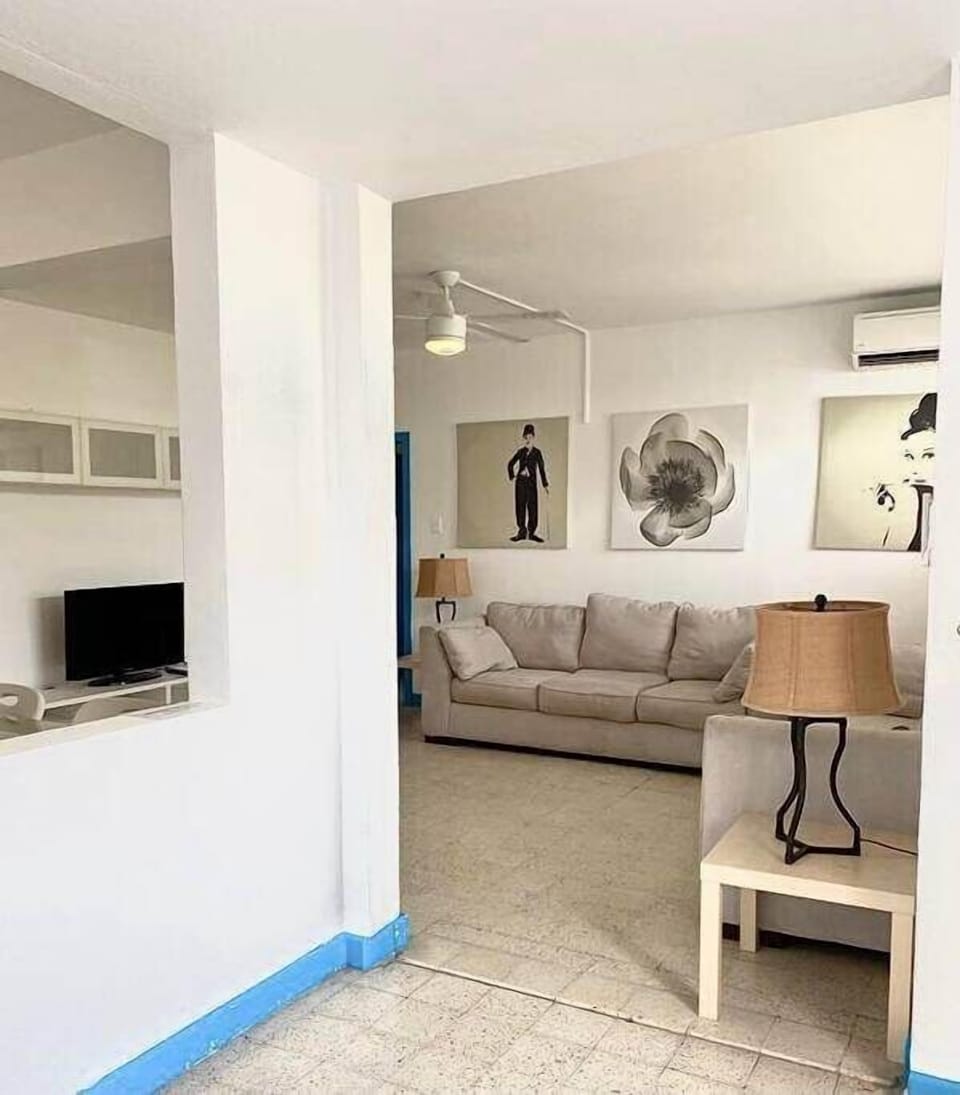 Entrance to Living room