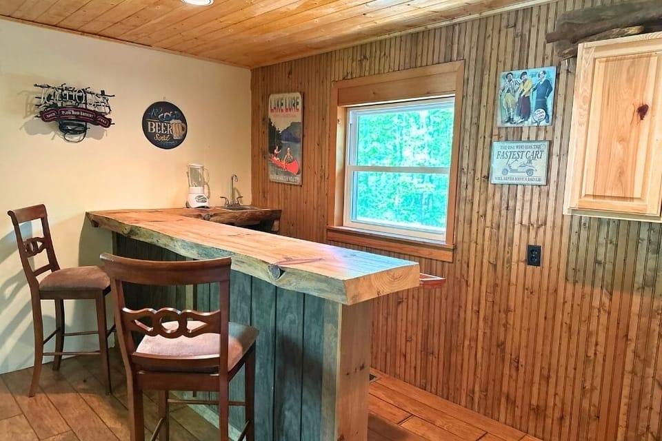 Game Room & Bar Area  Downstairs