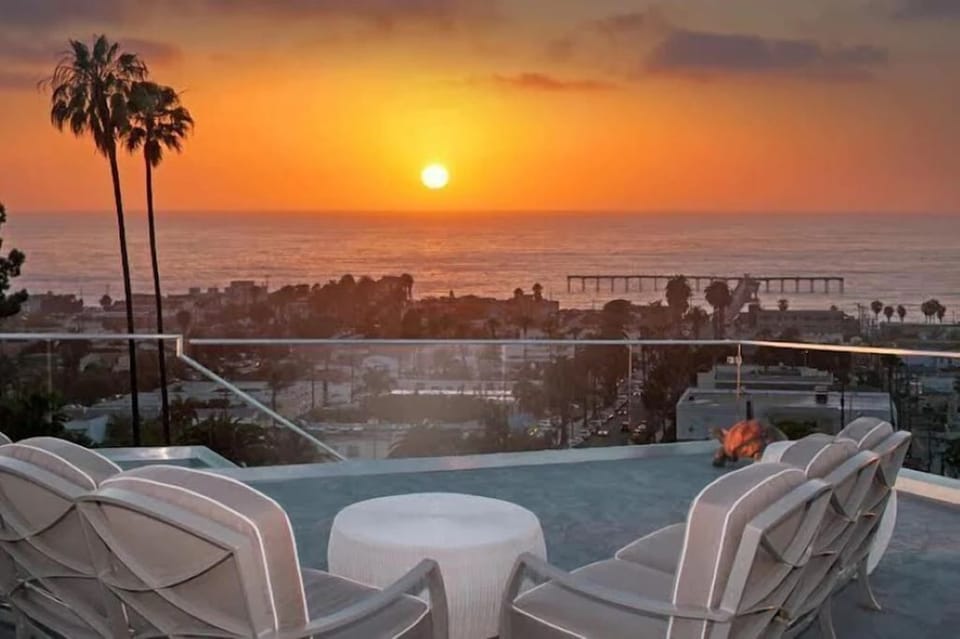 Sunsets that leave you speechless
900 sq ft deck!!!