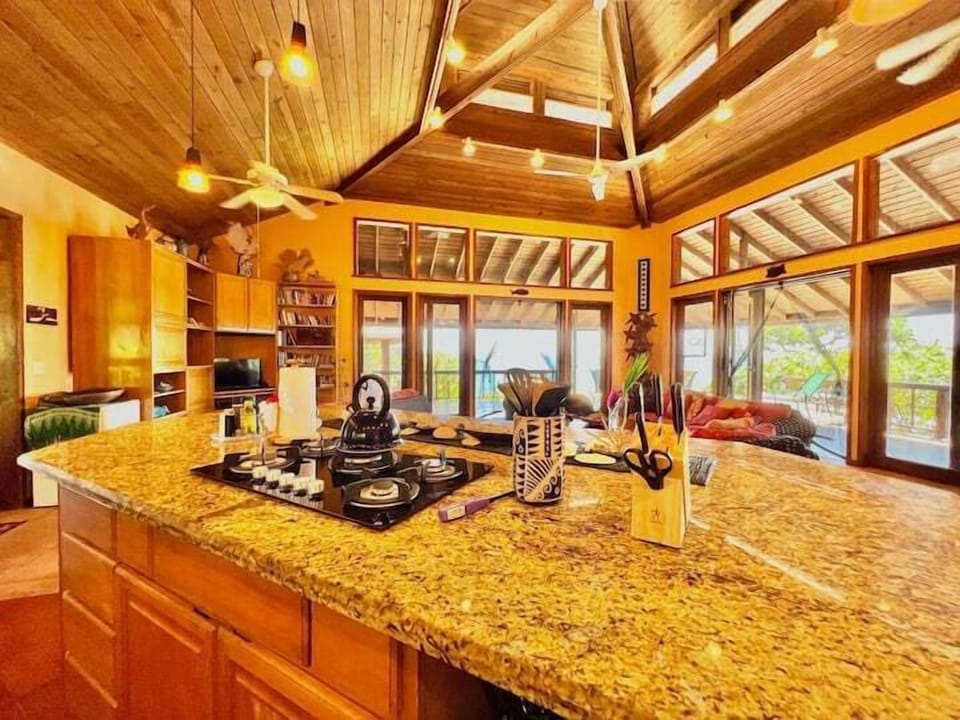 Kitchen (1)