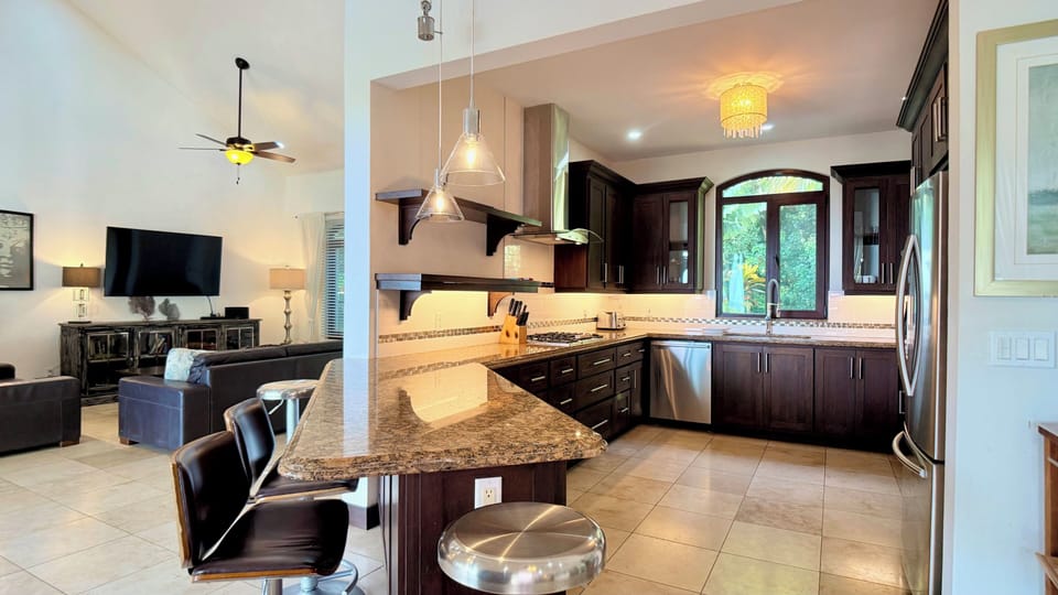 Kitchen (2)