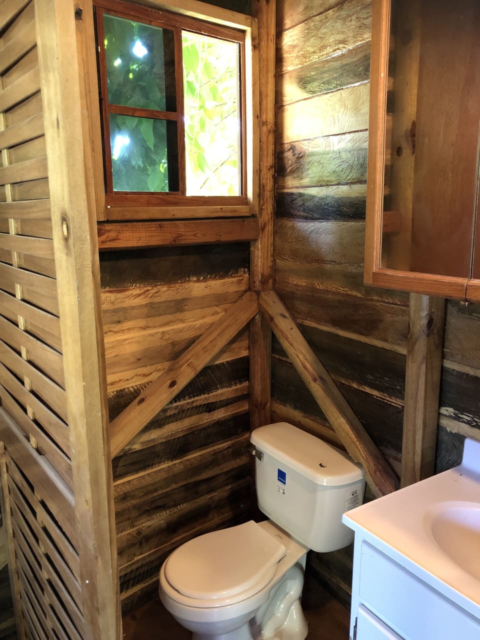 Tree House | Bathroom