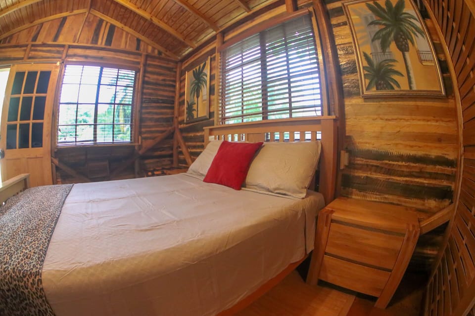Tree House | WiFi (free)