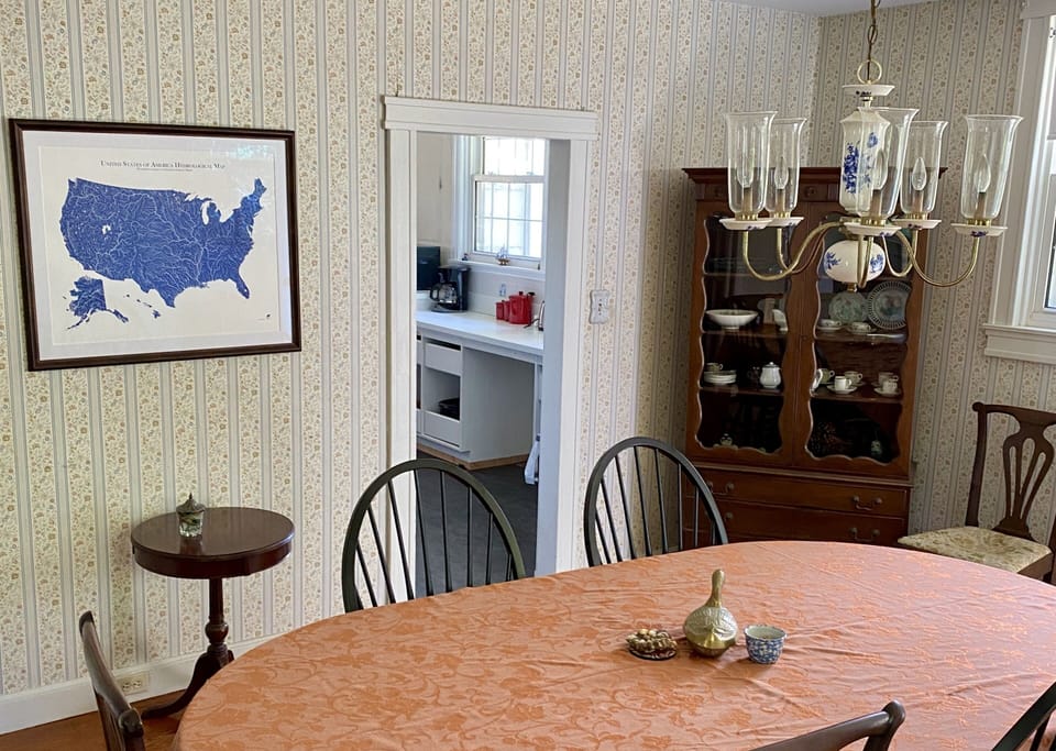 Dining room, looking into kitchen