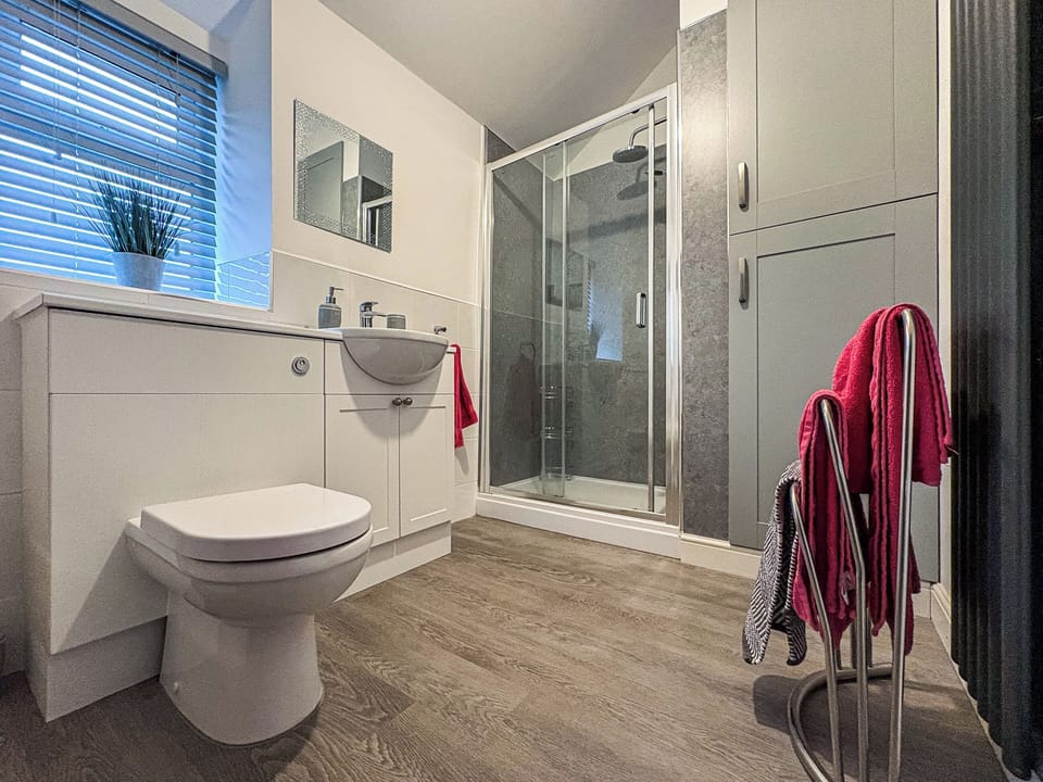 Shower room | Pen Y Bont, Rhuddlan