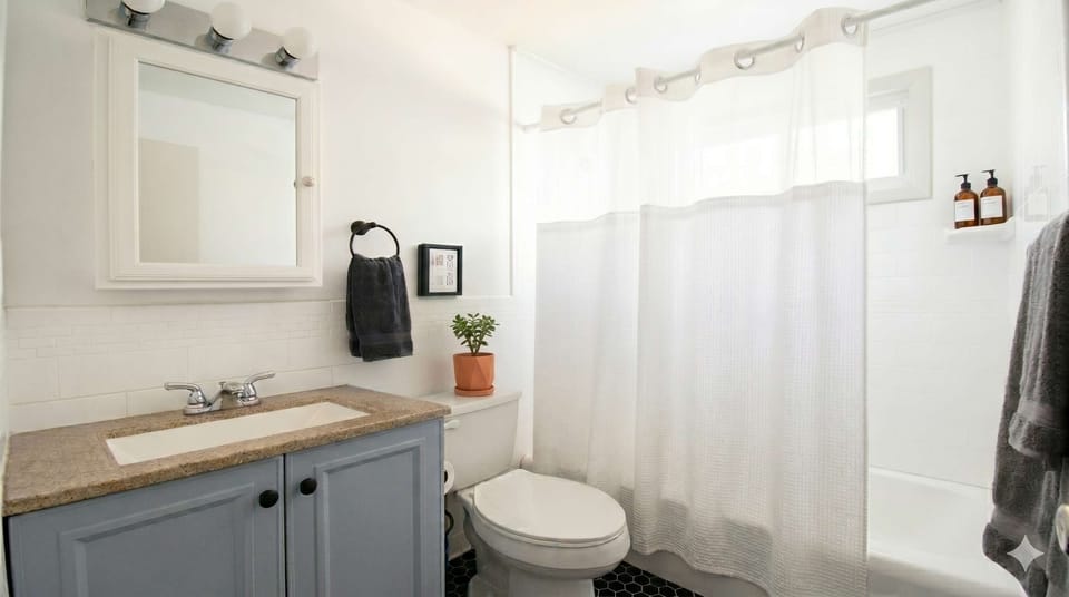 The main floor has a full bath.