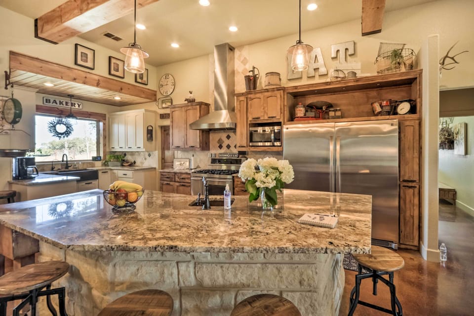 Kitchen | Toaster | Drip & Pod Coffee Maker