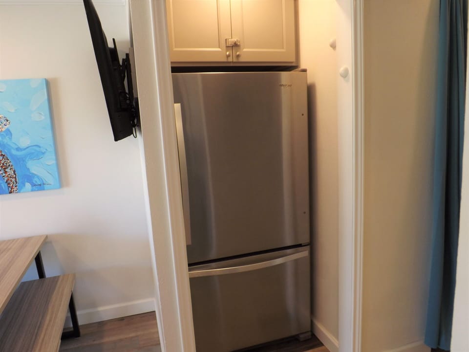Full Refrigerator with Ice maker