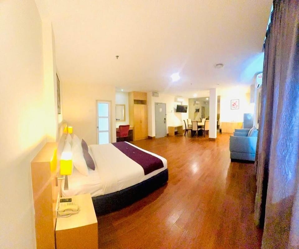 Junior Suite Room  | Living area