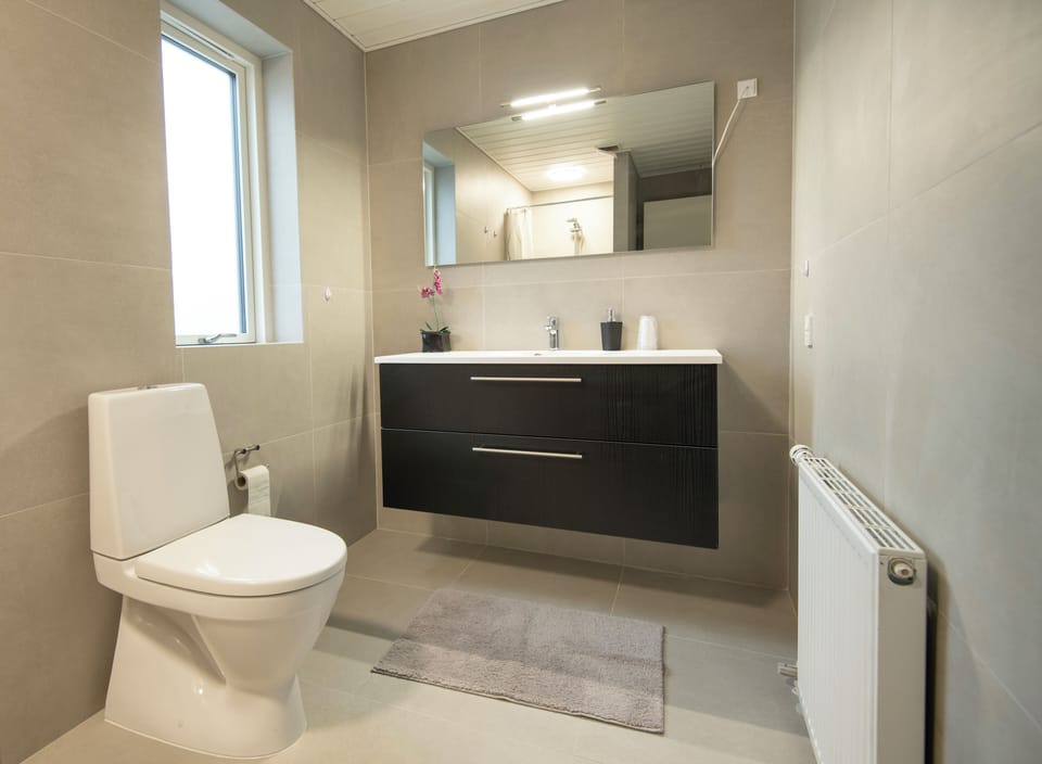 Double Room, Shared Bathroom (In Villa) | Bathroom | Shower, hair dryer, towels