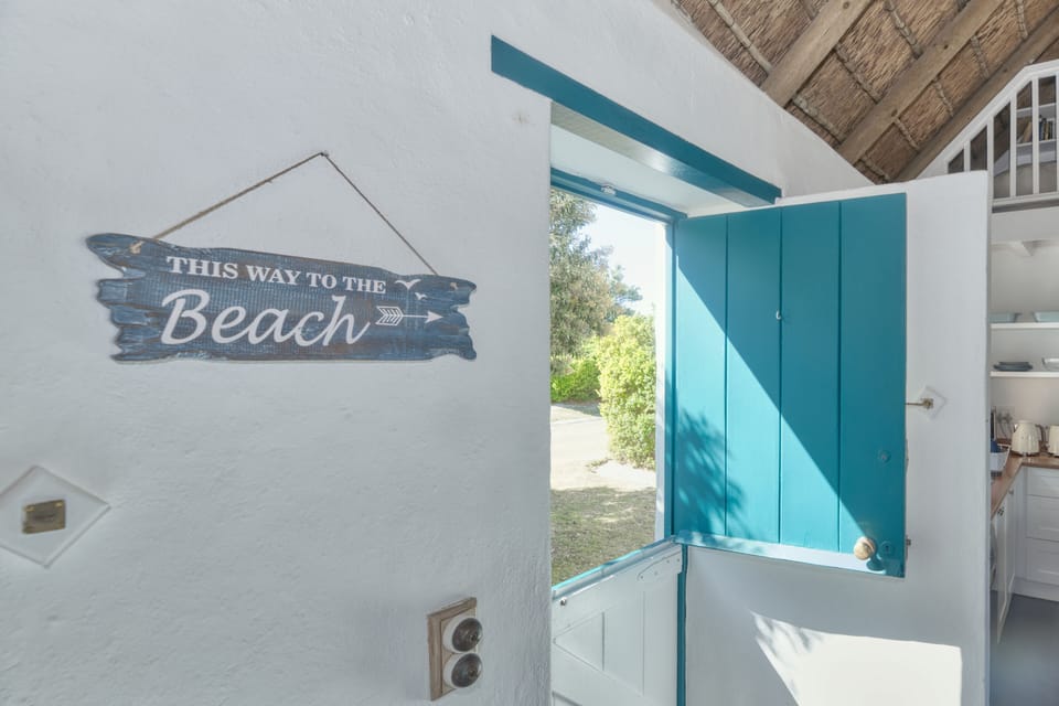 Cape Creek Cottage: Front Entrance