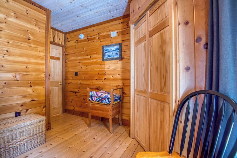 Main floor twin bunk