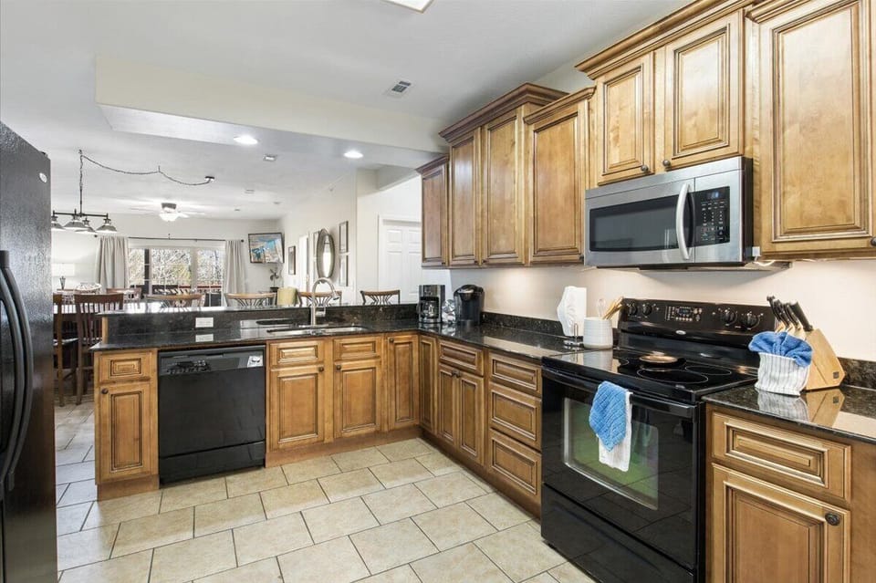 Spacious kitchen for your enjoyment