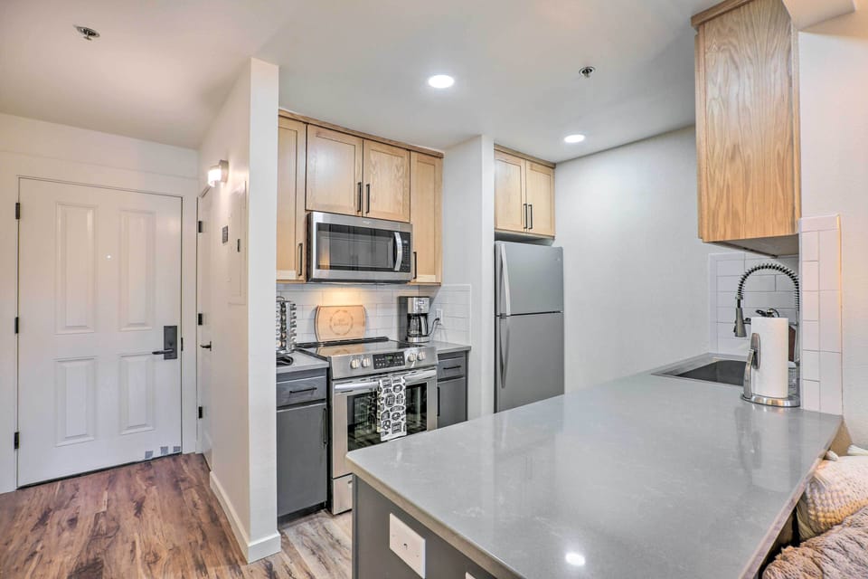 Kitchen | Fully Equipped