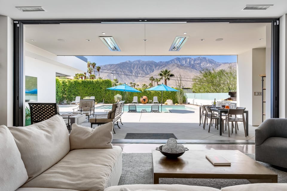 Indoor-outdoor living at its best
