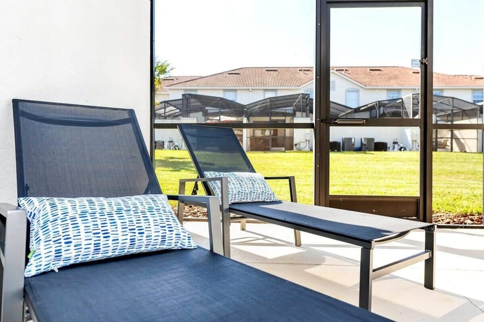 Pool area