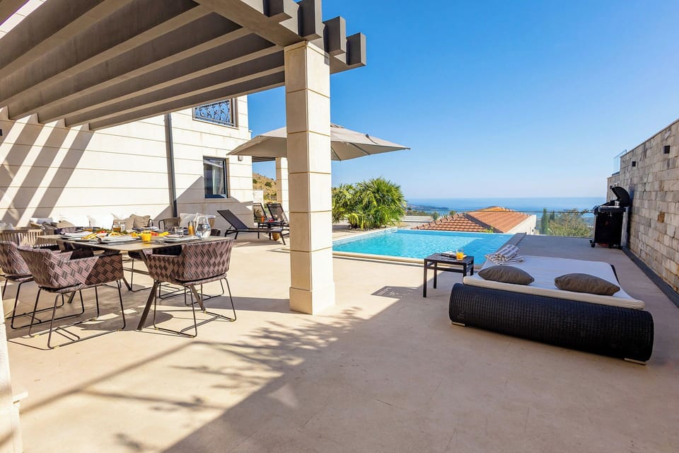 Views to the sea from wherever you choose to sit!
