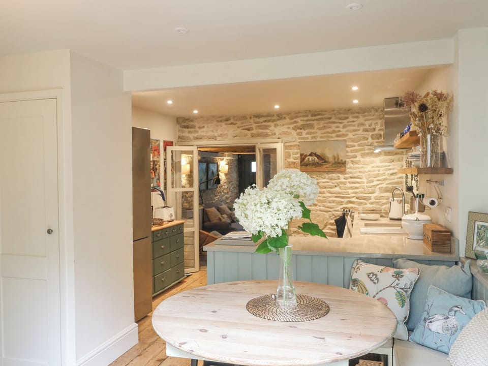 Cottage | Interior