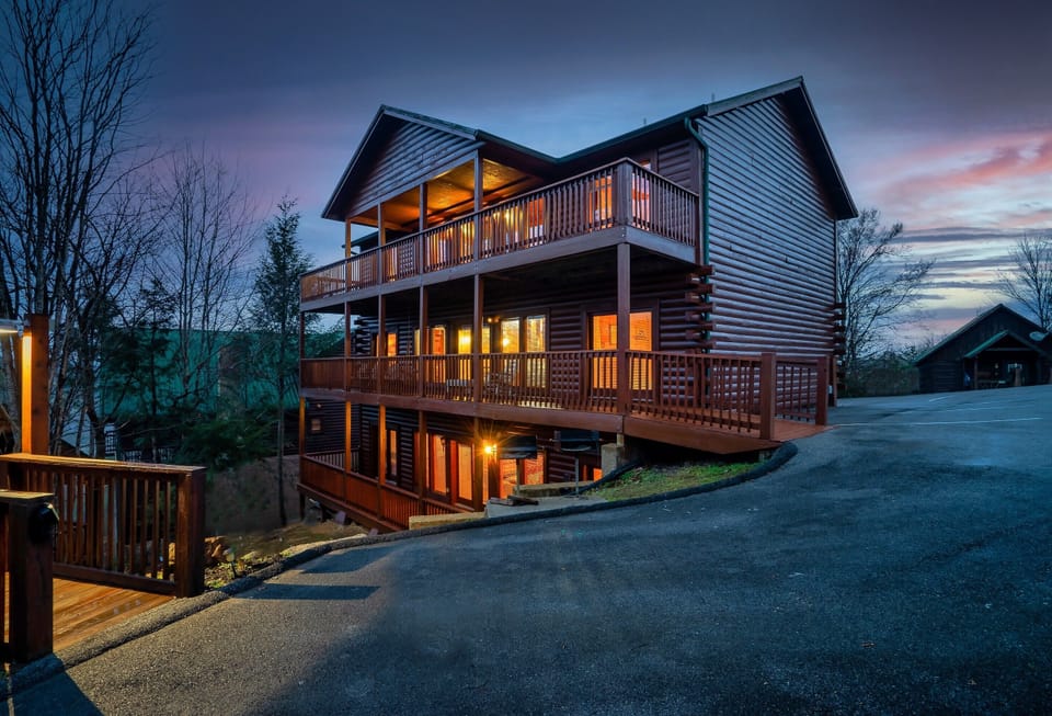 Arrive to a warm, welcoming cabin where families and friends can settle in comfortably just minutes from Pigeon Forge.