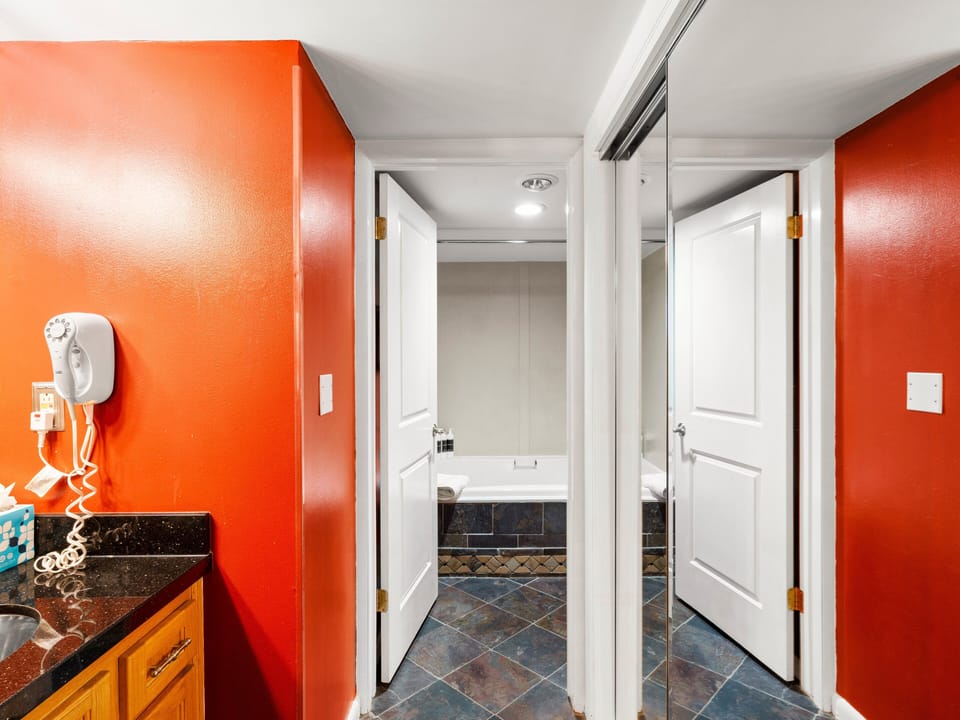 Primary Bathroom with Jetted Tub/Shower Combo