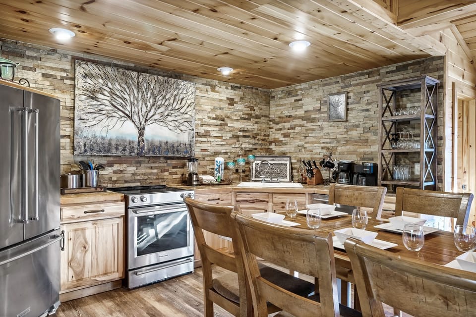 Full stainless kitchen with lots of nice finishes.