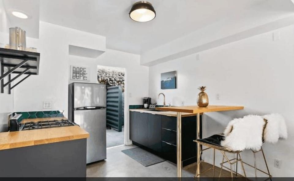 Private kitchenette