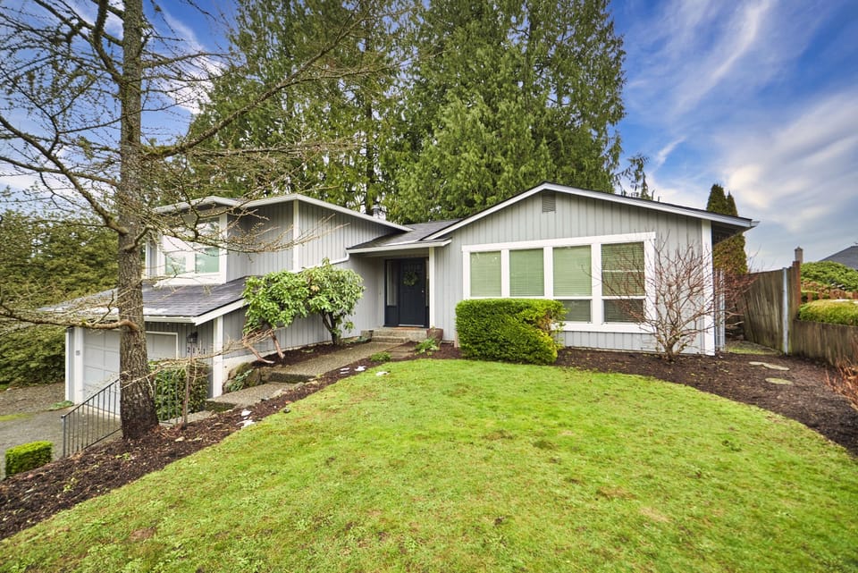 Safe neighborhood located in a culdesac. 