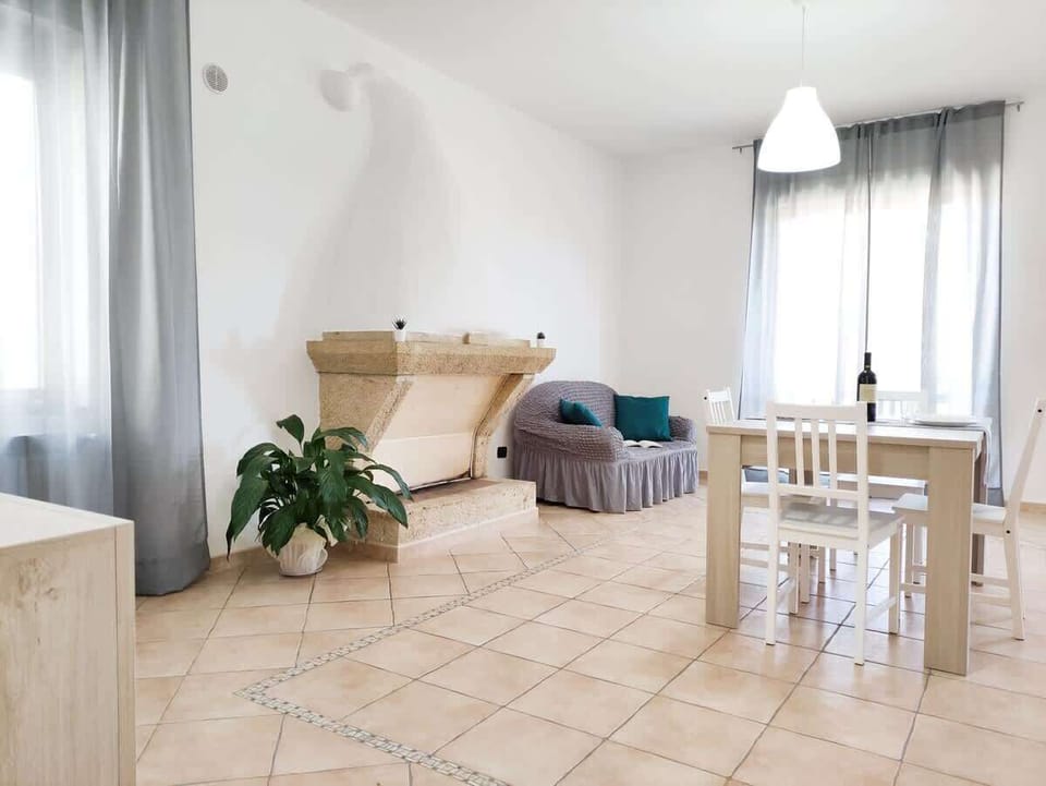 SALA DA PRANZO APPARTAMENTO LA CAPRETTA BIANCA