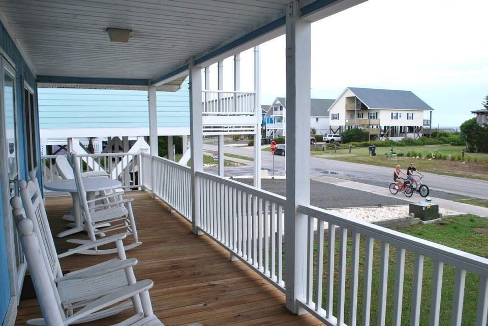 Cottage, 3 Bedrooms | Balcony