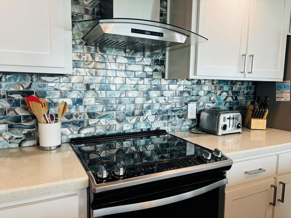 House, 5 Bedrooms | Private kitchen | Coffee/tea maker, fridge, oven, toaster