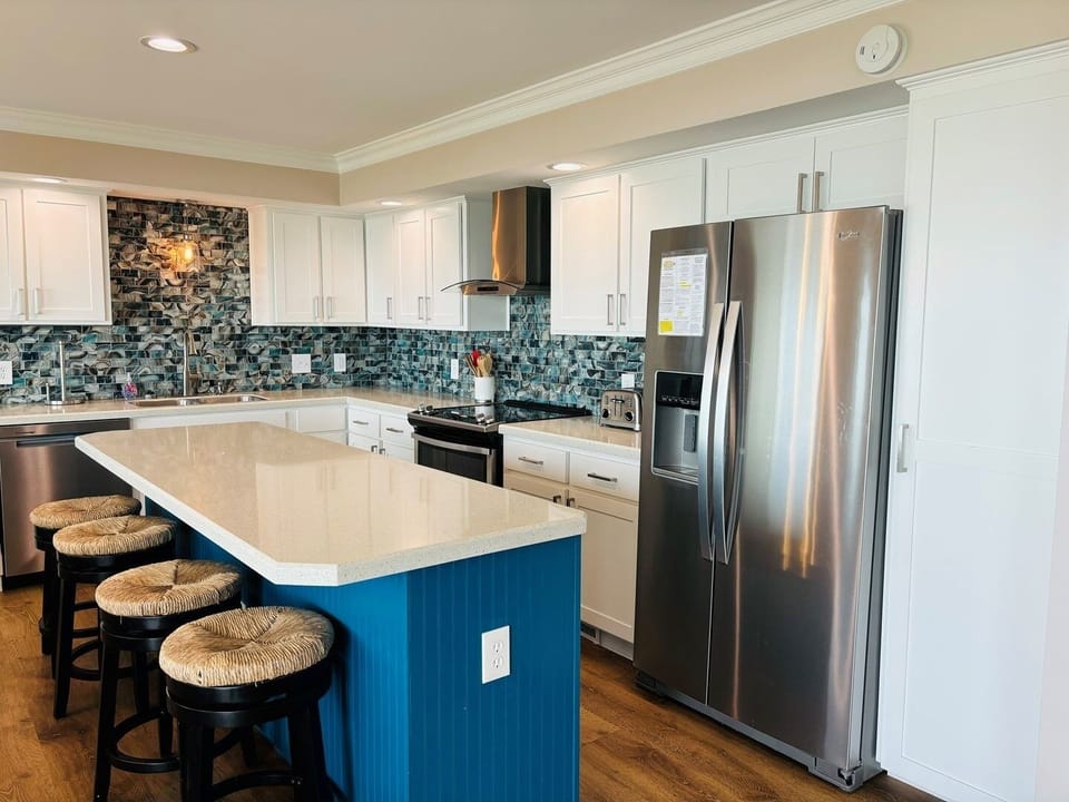 House, 5 Bedrooms | Private kitchen | Fridge, oven, coffee/tea maker, toaster
