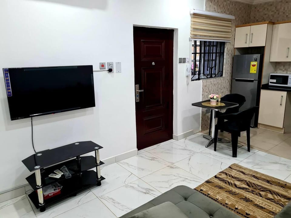 Apartment | 1 bedroom, iron/ironing board, WiFi (free), bed sheets