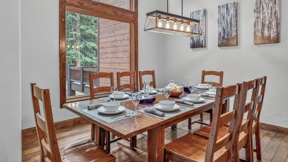 Dining Area, Main Level