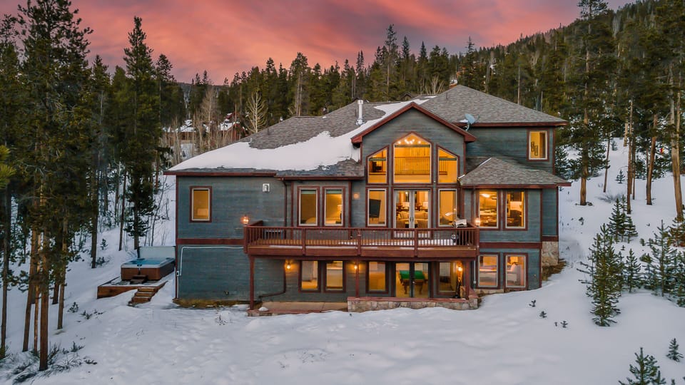 Welcome to Mountain Gate!