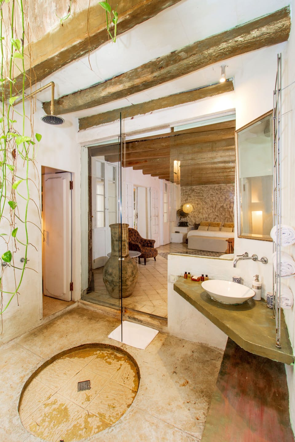 Bathroom shower