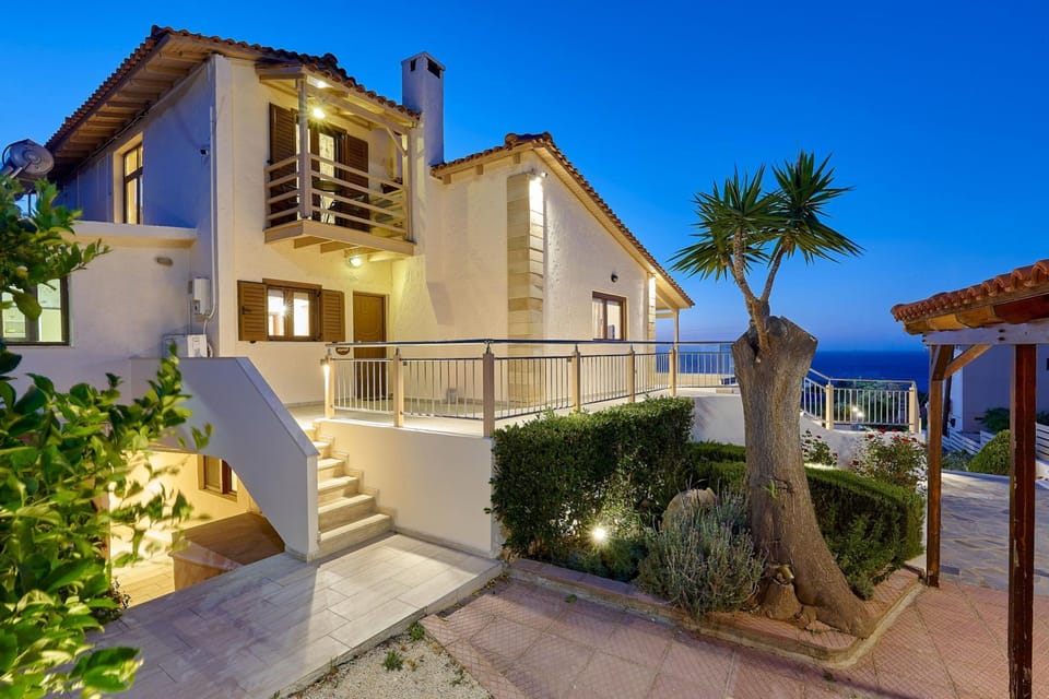 House | 2 bedrooms, iron/ironing board, WiFi